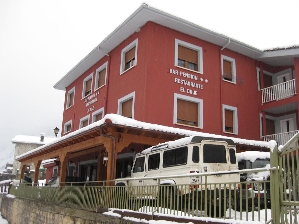 Hostal El Duje Tielve Екстер'єр фото